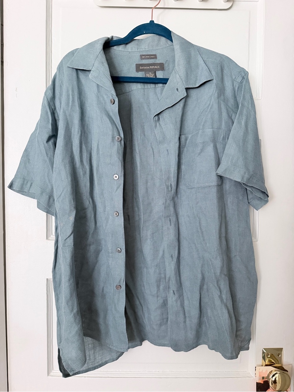 Banana Republic 100% Irish Linen Light Blue Short Sleeve Button-Up Shirt